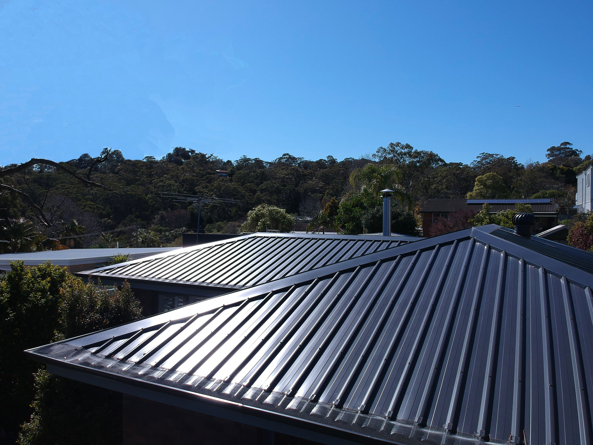Metal deck roof